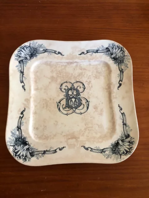 ANCIENNE ASSIETTE OU PLAT CARRÉ HB et C TERRE DE FER
