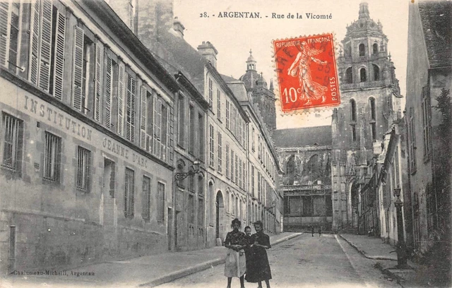 CPA ARGENTAN - Rue de la Vicomté