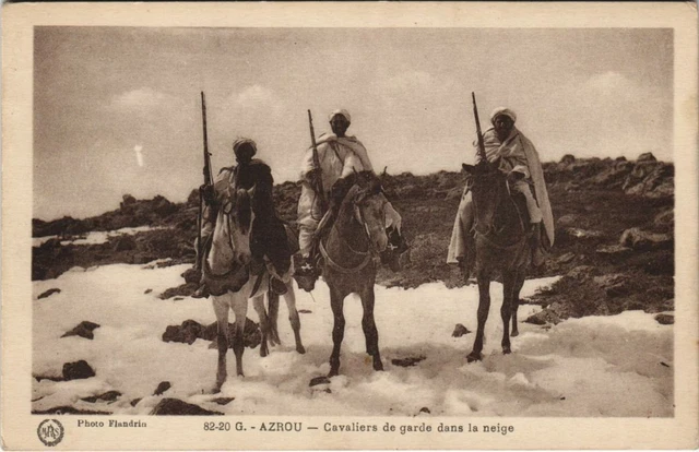 CPA AK AZROU Snow Guard Riders MOROCCO (24108)