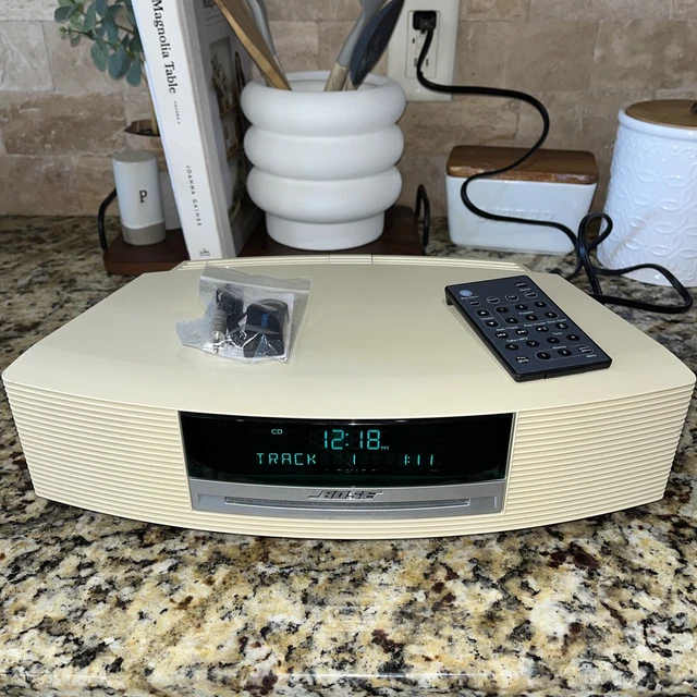 BOSE WAVE MUSIC System AM/FM CD Player Clock Radio Bluetooth W Remote