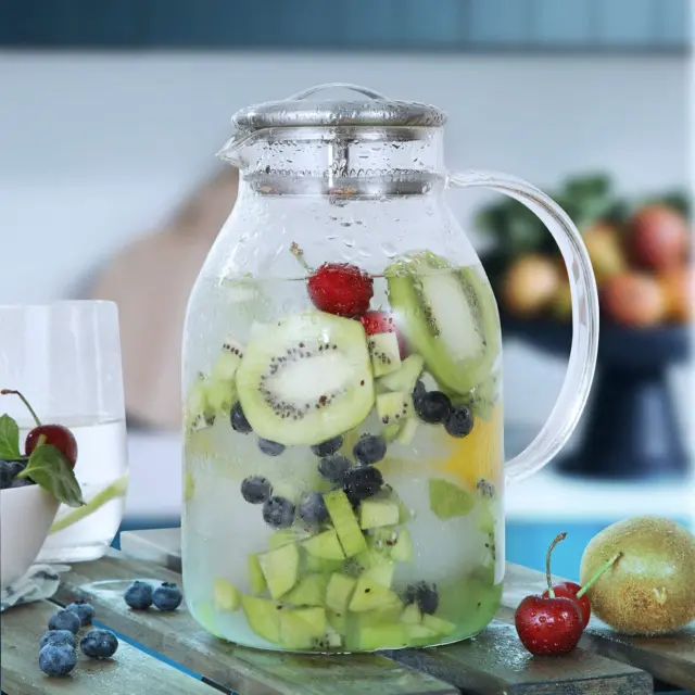 https://www.picclickimg.com/HtcAAOSw1W1lFYz6/Glass-Pitcher-with-Lid-and-Spout-Water-Pitcher.webp