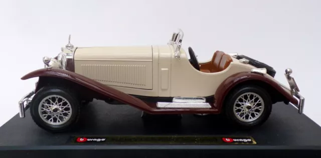 Coche modelo a escala 1/24 Burago 1509 - 1928 Mercedes Benz SSK - beige/granate 3