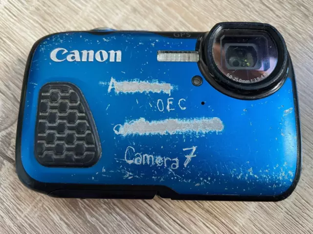 Canon PowerShot D30 12.1MP Waterproof Digital Camera Blue cosmetic damage