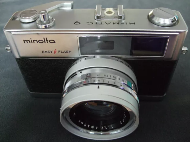 Minolta Hi-Matic 9 mit Rokkor-PF 45mm 1.7 Objektiv Messsucherkamera