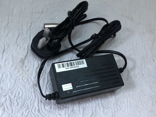 Chargeur Qili QL-09005 12V 3000mA - Occasion Fonctionnel, Sans Cordon D'alimentation