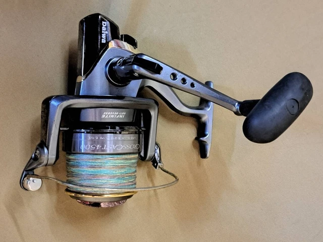 リール DAIWA CROSS CAST 4500 Daiwa Spinning Reel (Tossing/Long Casting) 17 Cross Cast