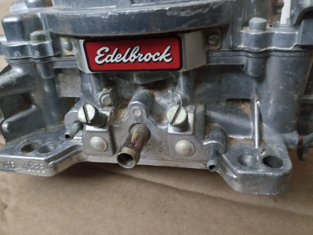 Edelbrock 1405 carburetor