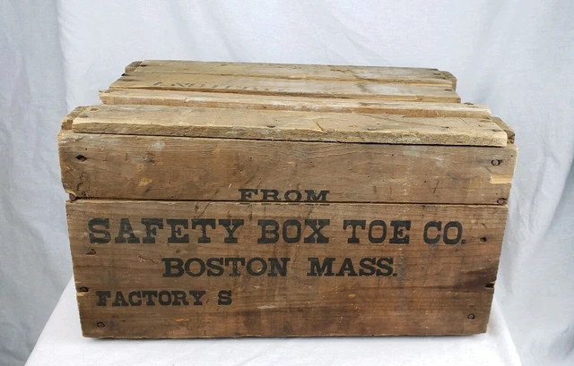 Rare Antique Wooden Crate Safety Box Toe Co. Boston Mass. Endicott Johnson