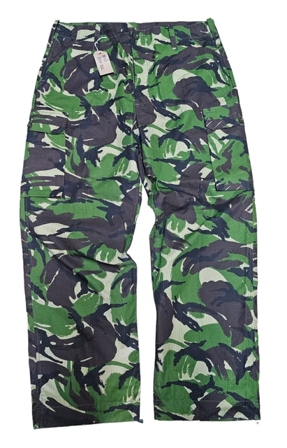 1960'S US military genuine woodland camo ripstop military combat pants made in USA men's w30 equivalent /evb008291
