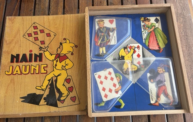 Socle Plastique Pour Jeu De Cartes - Dame De Pique, 10 Carreau, Nain Jaune Garnier Cornil