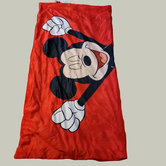 Saco de dormir Disney Mickey Mouse talla 50 in x 25 in rojo con cremallera