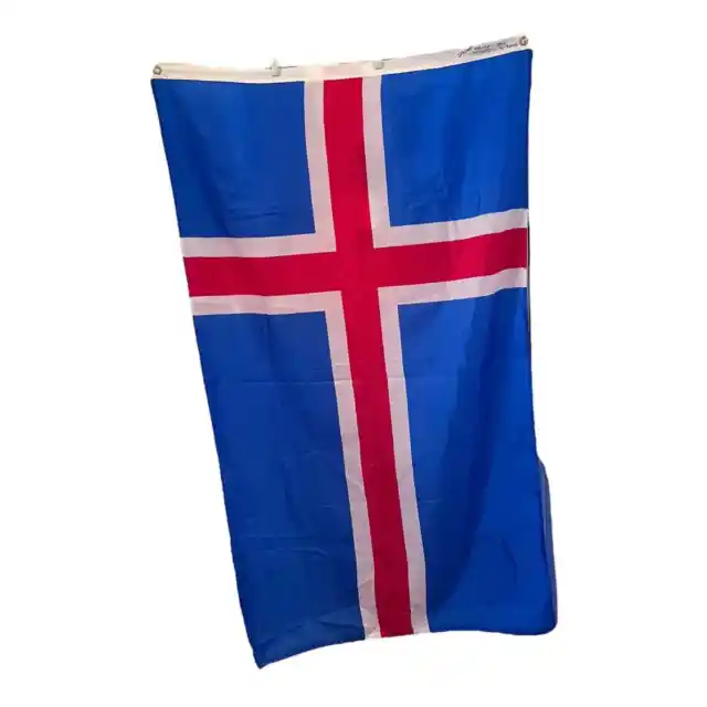 Iceland Nylon Flag Indoor/Outdoor Sturdy Well Made USA 37” x 60” 94cm x 152cm