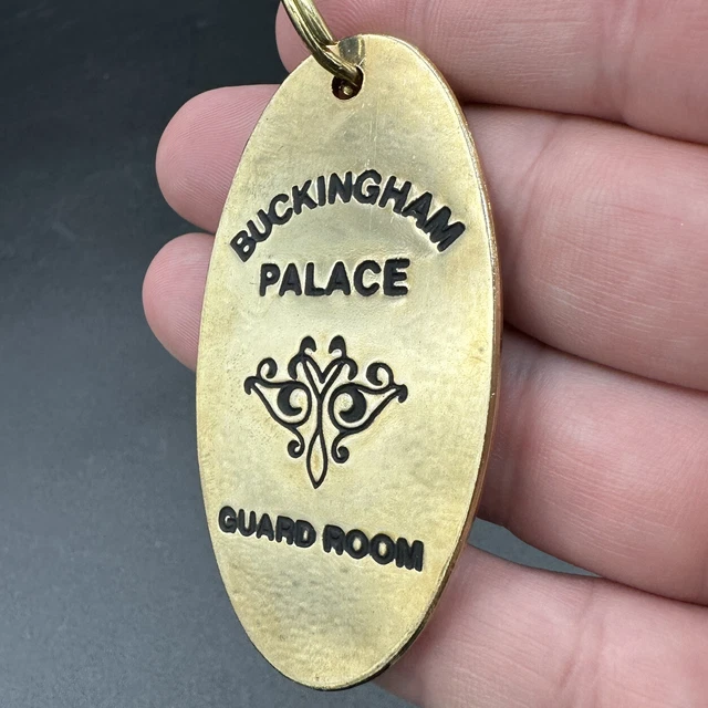 Vintage Brass Gold BUCKINGHAM PALACE Guard Room Engraved Key Fob Keychain