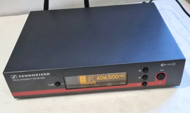 Sennheiser EM100 True Diversity  Receiver -  GB-BAND 606 - 648 MHz