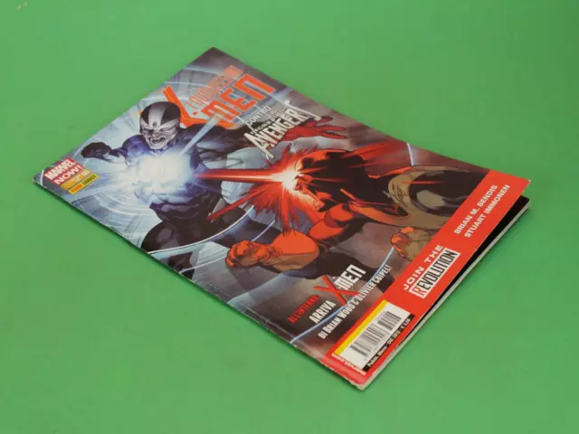 I Nuovissimi X Men Contro Incredibili Avengers Ed. Panini Comics N° [Tq-199]