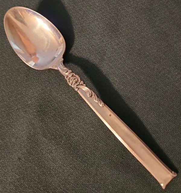 Sterling Silver Spoon SILVER ROSE Heirloom Oneida 6" 31.43 Grams Scrap Weight
