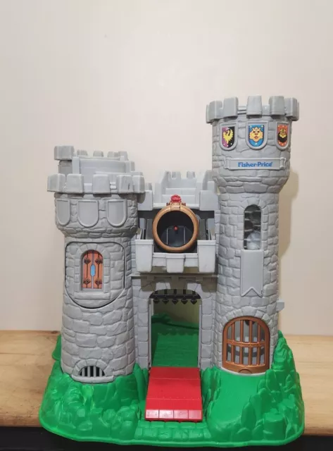 Fisher-Price 1994 Great Adventures Castle - Castle ONLY (7110) 90s Toys