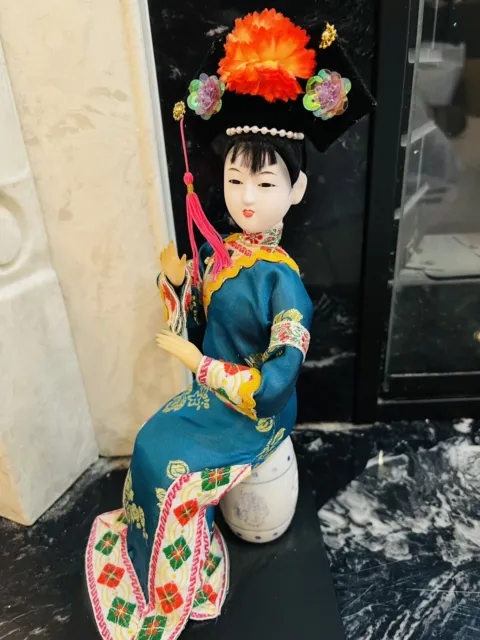 Vintage-Very Rare-Chinese Lady Figure From Qing Dynasty