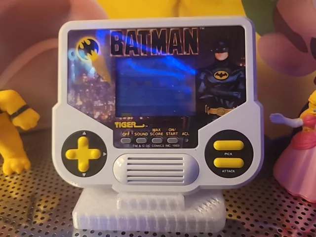 Vintage BATMAN Tiger Electronics Video Game Handheld AA Tested Works 1988 DC