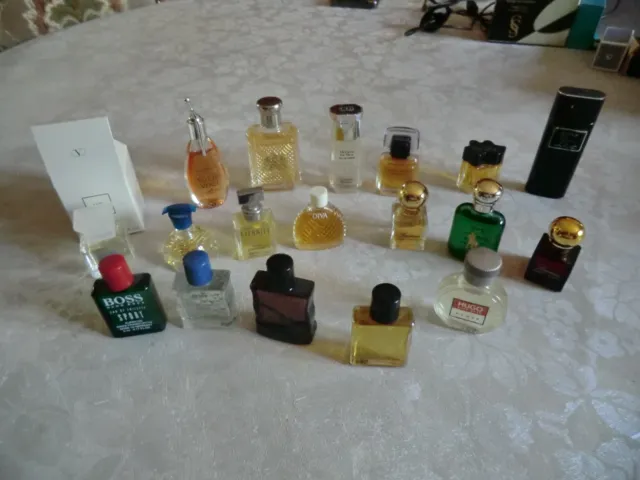Lot n°C plusieurs parfums miniature
