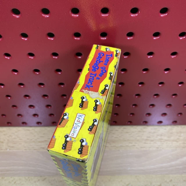 THERE GOES A Garbage Truck Movie (VHS TAPE , 1998) Clean 🚚💨FREE