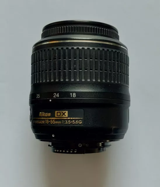 Nikon D60 Digitalkamera Spiegelreflex Kit mit 18-55mm f/3.5-5.6G VR 10,2 MP TOP! 3