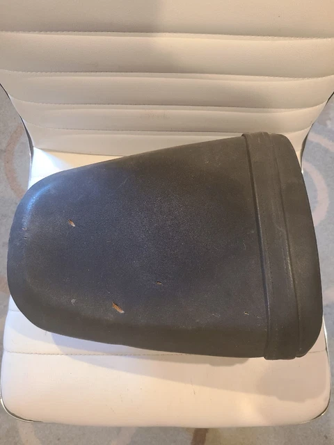 00-04 Triumph Speed Triple 955i Passenger Rear Seat Complete!