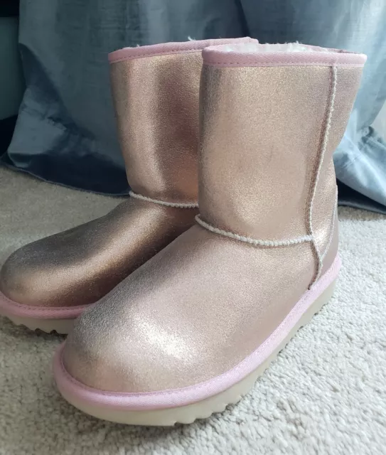 Ugg Classic II Metallic Glitter Rose Gold Boots Youth Sz 6