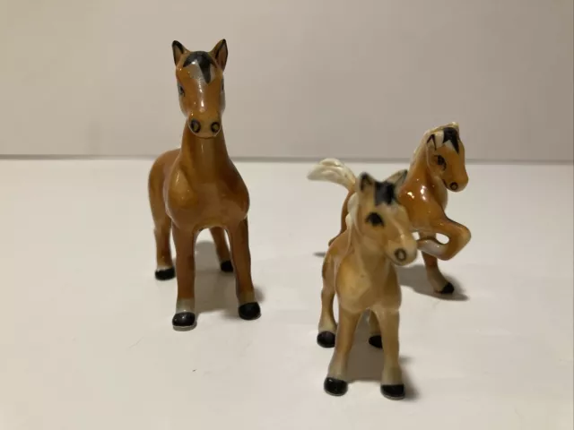 Vintage Set of 3 Miniature Horse Family Figurines Porcelain Lot Of 3 Japan