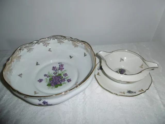 Superbe Lot Grand Saladier + Sauciere  Porcelaine Limoges Decor Violette Et Or