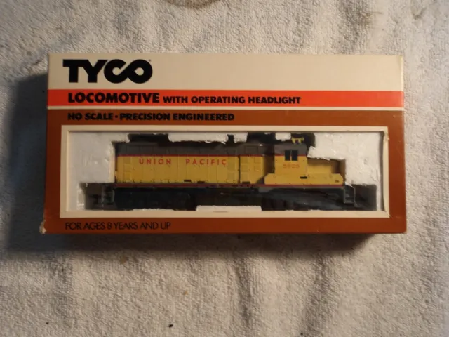 Vintage TYCO Union Pacific #5628 HO Scale Train Locomotive Engine Yellow NIB