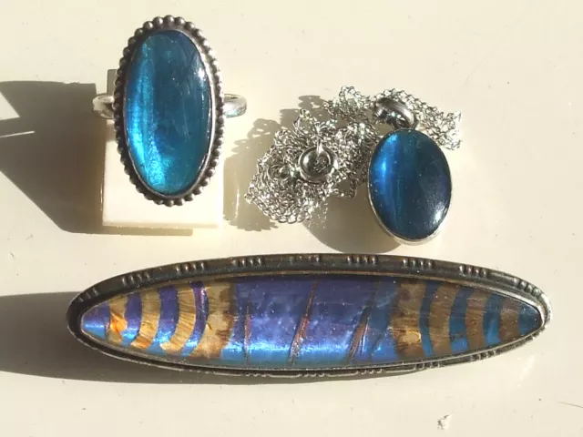 LOT de 3 BEAUX BIJOUX ANCIENS ART DECO avec AILE DE PAPILLON / MORPHO et URANIA