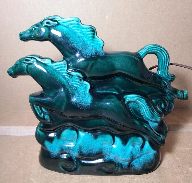 Vtg MCM TV Lamp Ceramic / Porcelain Green Galloping Stacked Horses Stack