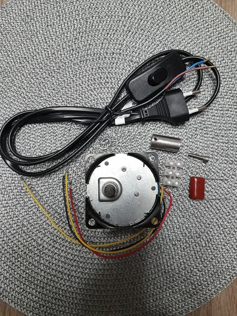 AC 230V Grillmotor,4,2U/min,Synchronmotor,Getriebemotor,links-Rechtslauf,14W,NEU