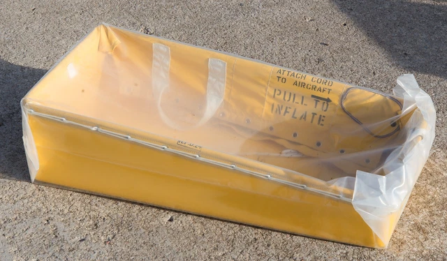 Liferaft Container Type E 27C/4486096 RFD GQ Dinghy RAF Vintage Aircraft