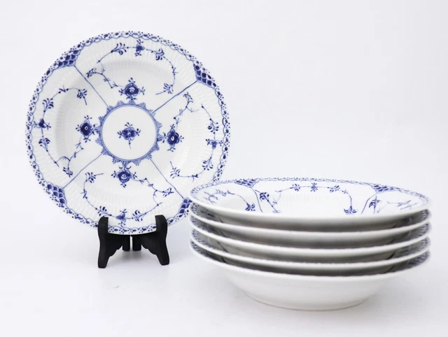 6 placas profundas #566 - acanaladas azules - medio encaje - Royal Copenhagen - 1a calidad