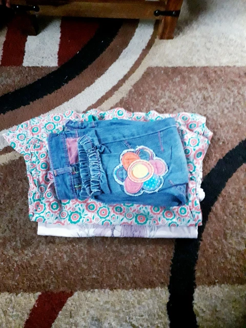 Girls Small Mixed Clothes Bundle Age 4 - 5 Years
