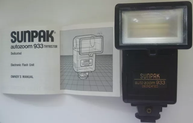 SUNPAK Autozoom 933 DEDICATED THYRISTOR Shoe Mount Flash for PENTAX SLR cameras