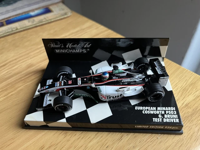 PMA 1⁄43 ミナルディ PS03 J.ウィルソン ピットストップ ジオラマ 2003