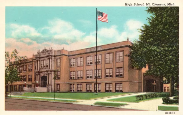 Postcard MI Mt Clemens Michigan High School Unposted Linen Vintage PC G2090