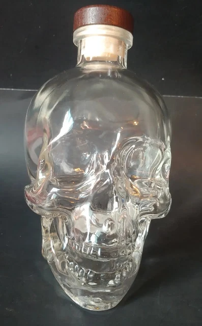 Skull Crystal Head Vodka Glass Halloween Liquor Bottle Decanter 750ML Cork Empty Skull Crystal Head Vodka Glass Halloween Liquor Bottle Decanter 750ML Cork Empty