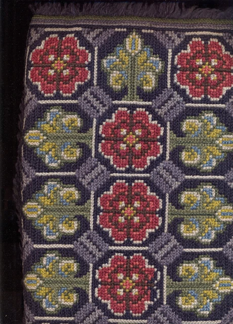 Bauern- Kissen Kreuzstich Stickerei, alt, aus Rügen, 36 x 23 cm, mit Inhalt, TOP