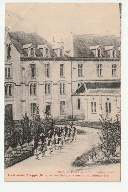 SOLIGNY LA TRAPPE - Orne - CPA 61 - La Grande Trappe - Religieux Monastere