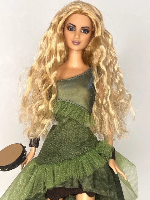 shakira green dress VINTAGE 2003 MATTEL Barbie Awards Doll Y2k No Box $85.00 Grammys