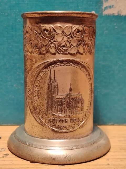 Kleine Vase/Becher/Serviettenhalter ? mit Bordüre und dem Kölner Dom, Andenken
