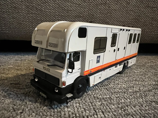 Fire Brigade Models Met Police Dodge Mounted Branch Horse Box 1/48 Scale Mint