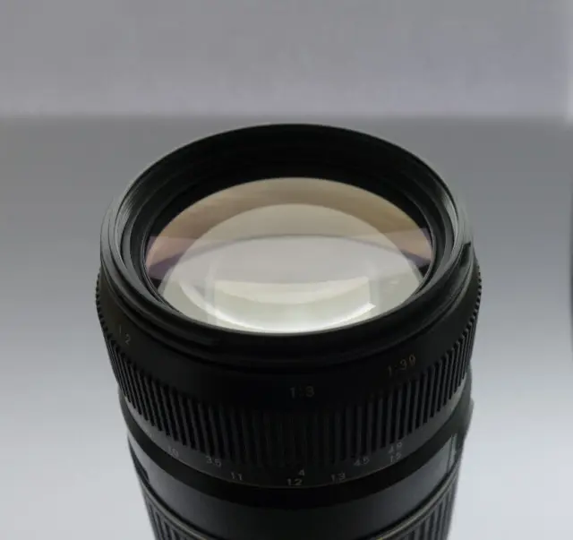 Tamron A17 70-300 mm F/4-5.6 LD Di AF Macro Objektiv für Canon EOS DSLR Kamera