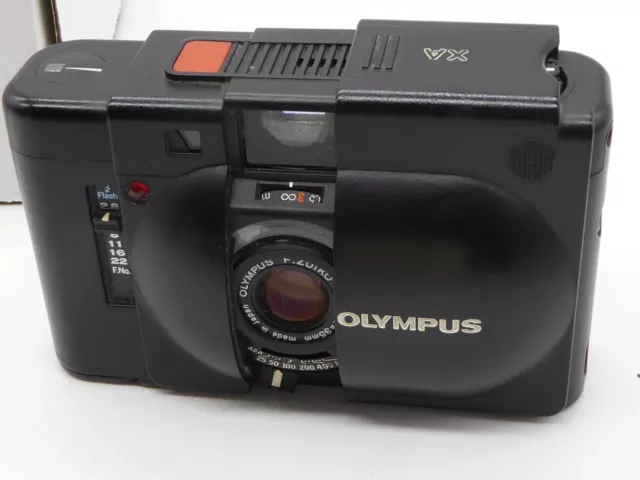 nr mint Olympus XA Film Camera  F zuiko 35mm f2.8 fast lens serviced 2023 box38a