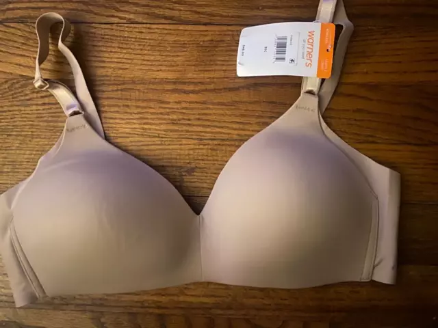 NWT- Warners No Side Effects Bra 36C WireFree Nude Smoothing