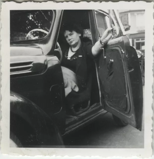 Antique Photo - Vintage Snapshot - Women's Car Door - Car